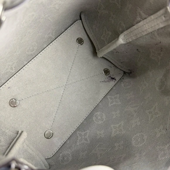 Louis Vuitton Bella Mahina Leather Bella Bucket Bag - Picture 6 of 13
